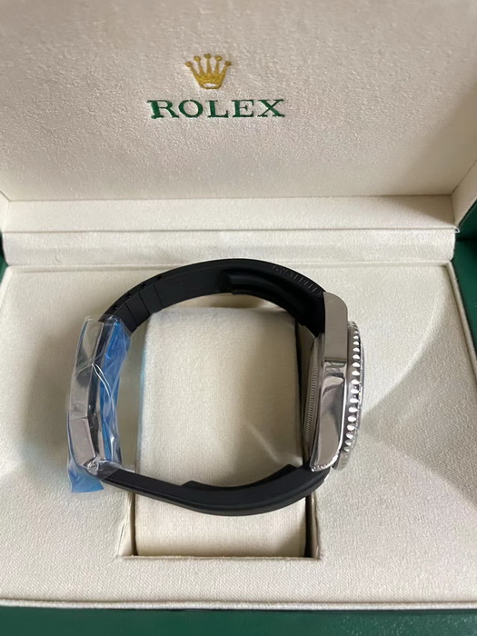 R*l*x watches-171